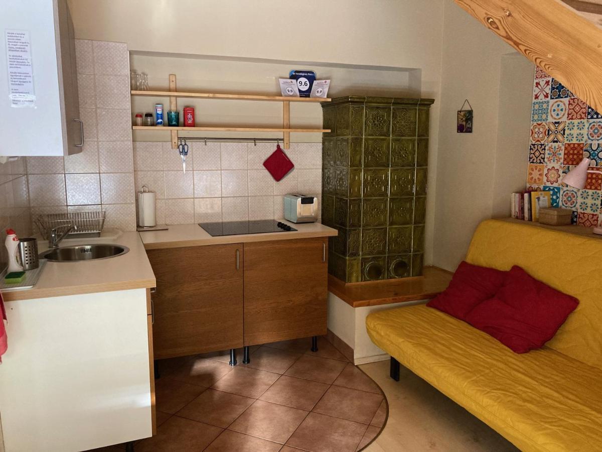35 Vendeghaz Pecs Apartment Ngoại thất bức ảnh