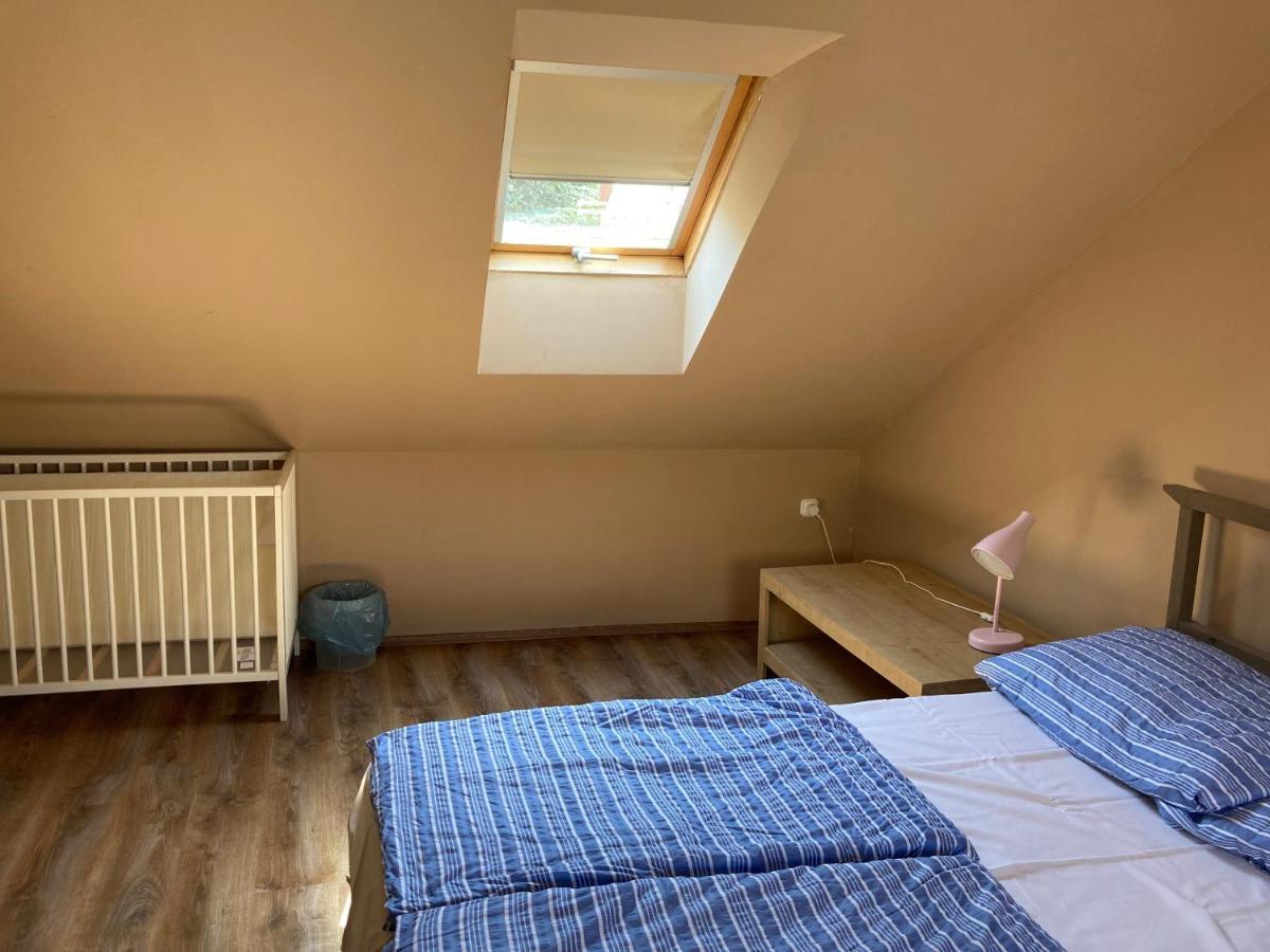 35 Vendeghaz Pecs Apartment Ngoại thất bức ảnh