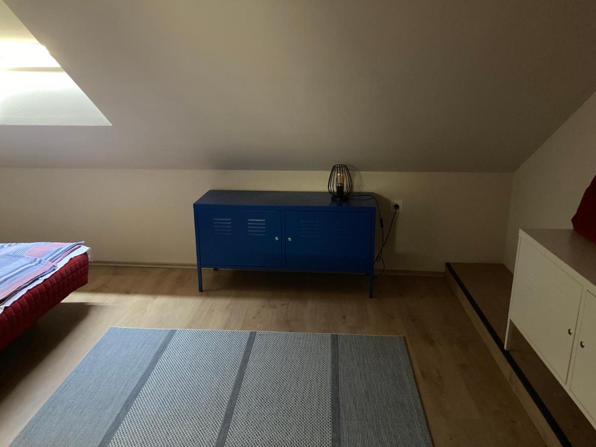 35 Vendeghaz Pecs Apartment Ngoại thất bức ảnh